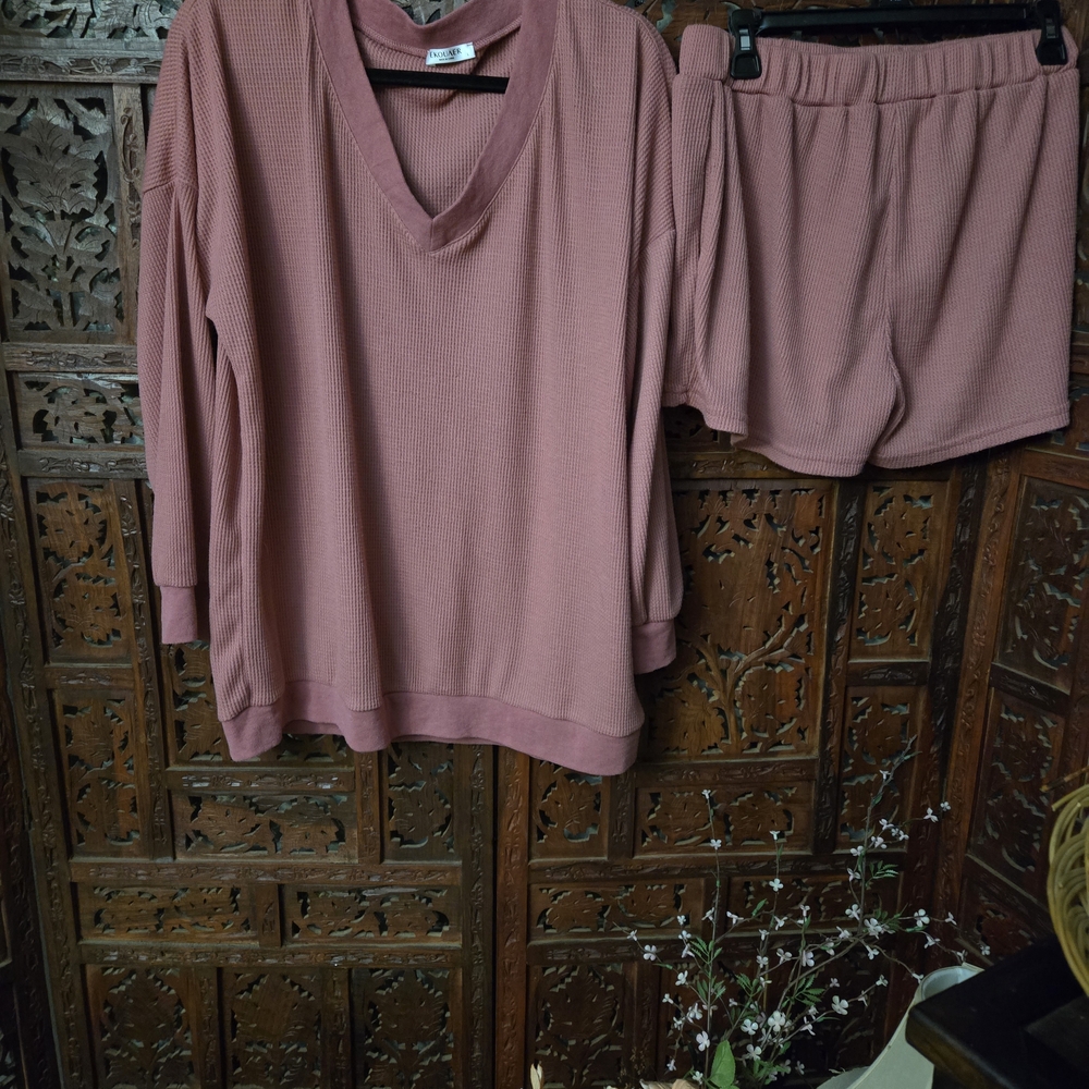 Women's Mauve Waffle Knit Lounge Set - Picture 2 of 10